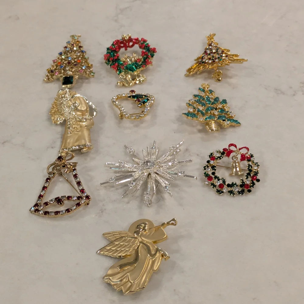 Festive Holiday Brooch Collection - Multicolor Lot Of 10